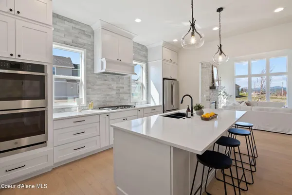 $1,100,000 | 3494 Blaze Loop, Post Falls, ID 83854