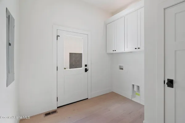 $1,100,000 | 3494 Blaze Loop, Post Falls, ID 83854