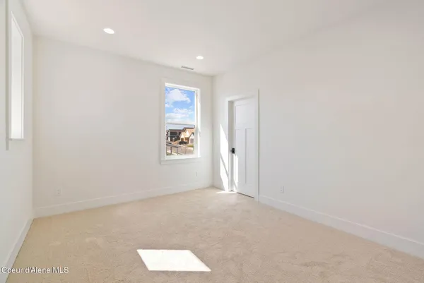 $1,100,000 | 3494 Blaze Loop, Post Falls, ID 83854