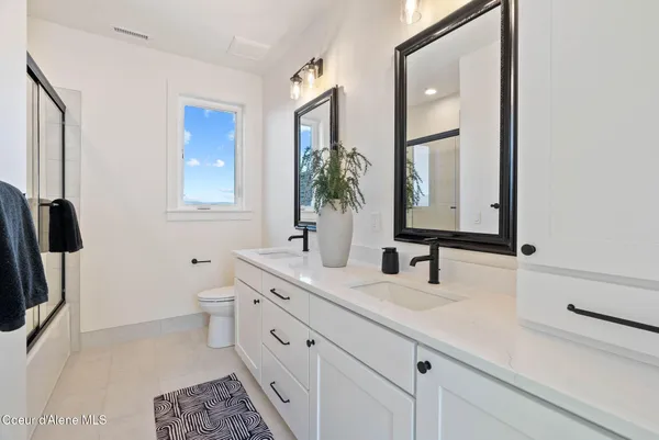 $1,100,000 | 3494 Blaze Loop, Post Falls, ID 83854