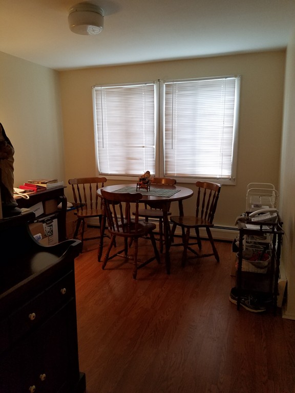 49 Manor Court, Unit 49 Springfield, MA 01118 - Photo 4 of 10 Gallery Image 4