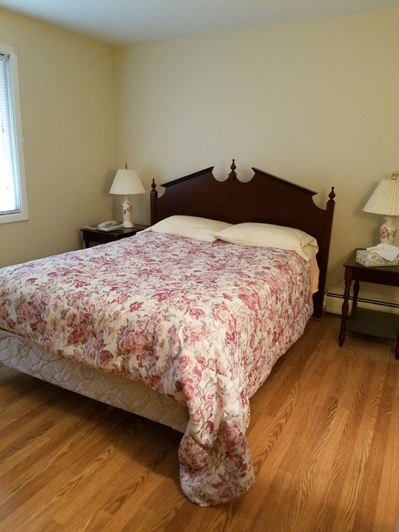 49 Manor Court, Unit 49 Springfield, MA 01118 - Photo 8 of 10 Gallery Image 8