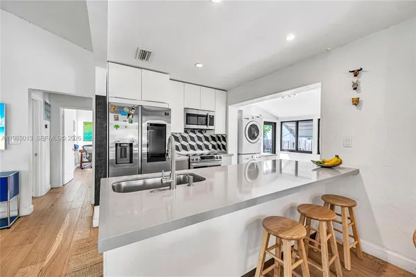 $6,500 | 1240 Southwest 21st Street, Miami, FL 33145