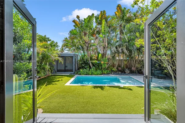 $6,500 | 1240 Southwest 21st Street, Miami, FL 33145