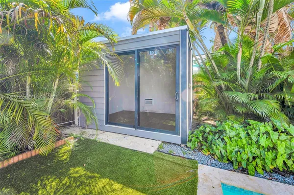 $6,500 | 1240 Southwest 21st Street, Miami, FL 33145