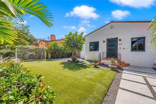 $6,500 | 1240 Southwest 21st Street, Miami, FL 33145