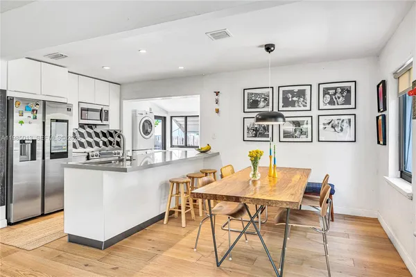 $6,500 | 1240 Southwest 21st Street, Miami, FL 33145