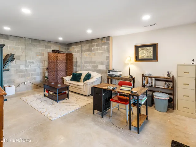 $765,000 | 134 Fairway Circle, Townsend, TN 37882