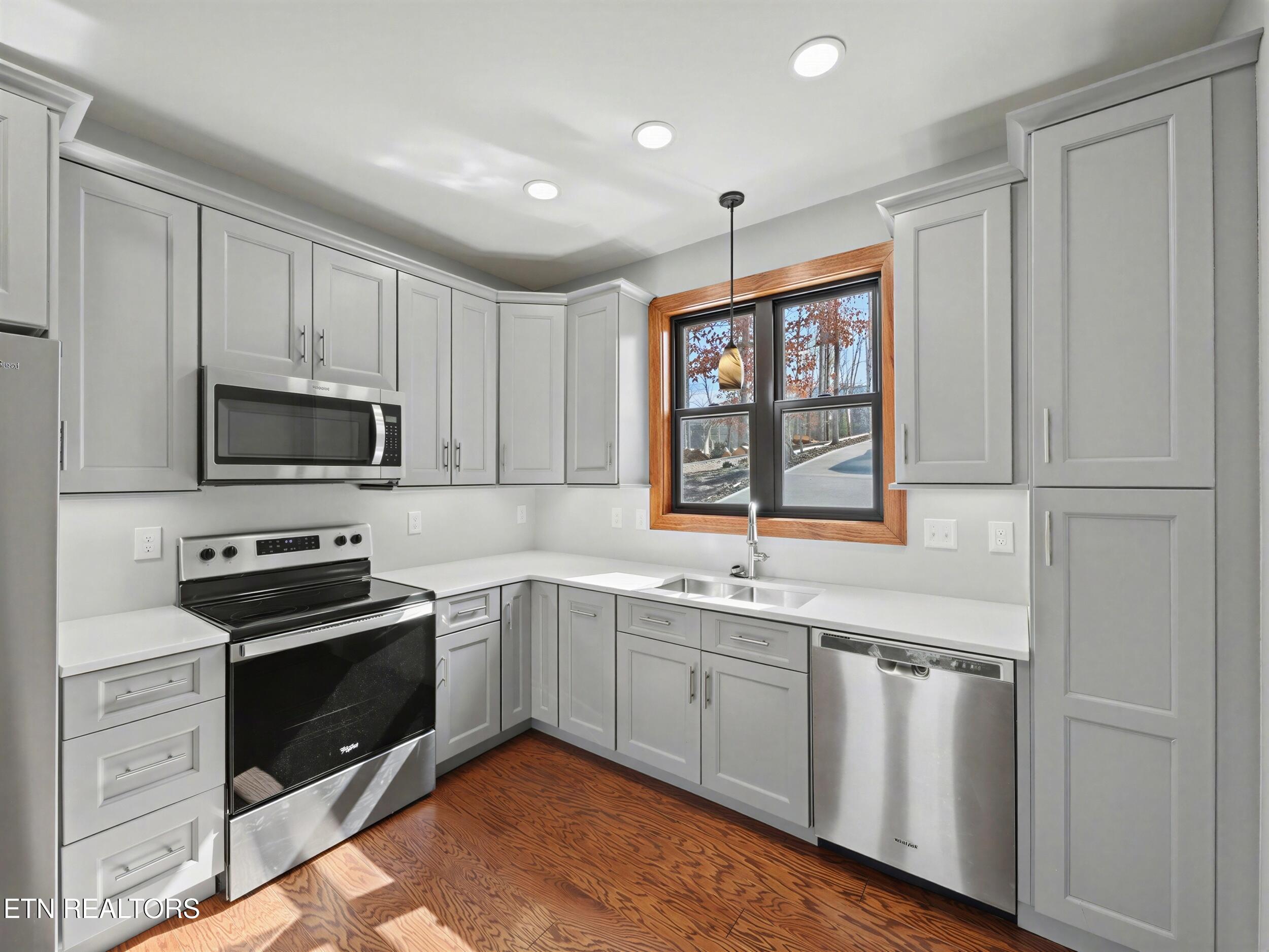 134 Fairway Circle Townsend, TN 37882 - Photo 10 of 48 11_25