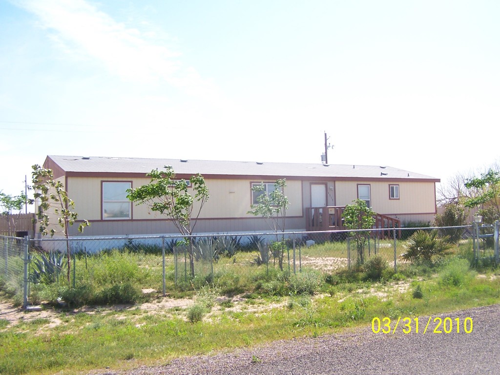 3315 West Quail Road Eloy, AZ 85131 - Photo 3 of 5 Front View from Street