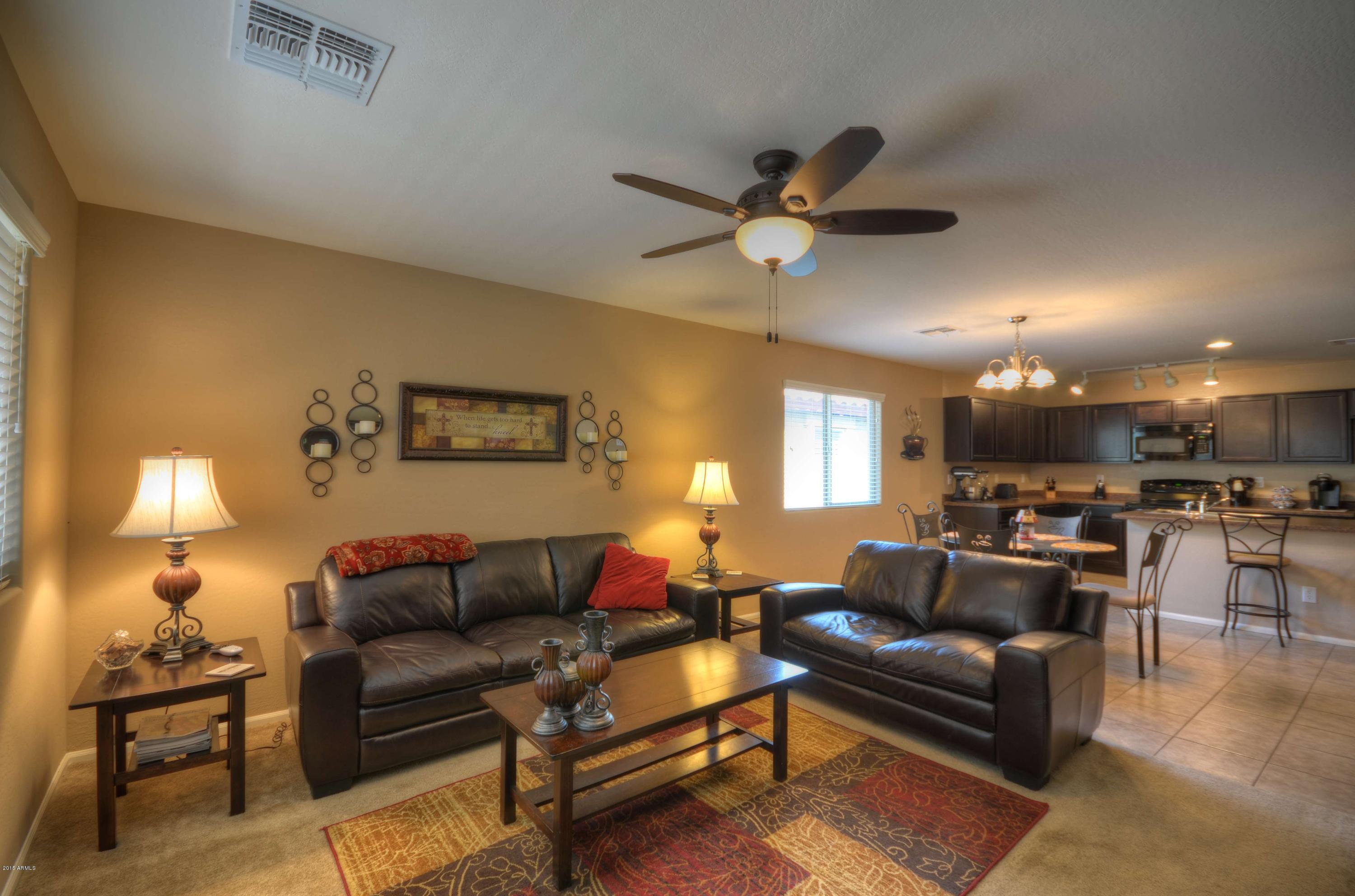 8715 West Payson Road Tolleson, AZ 85353 - Photo 4 of 30 Family Room (5)