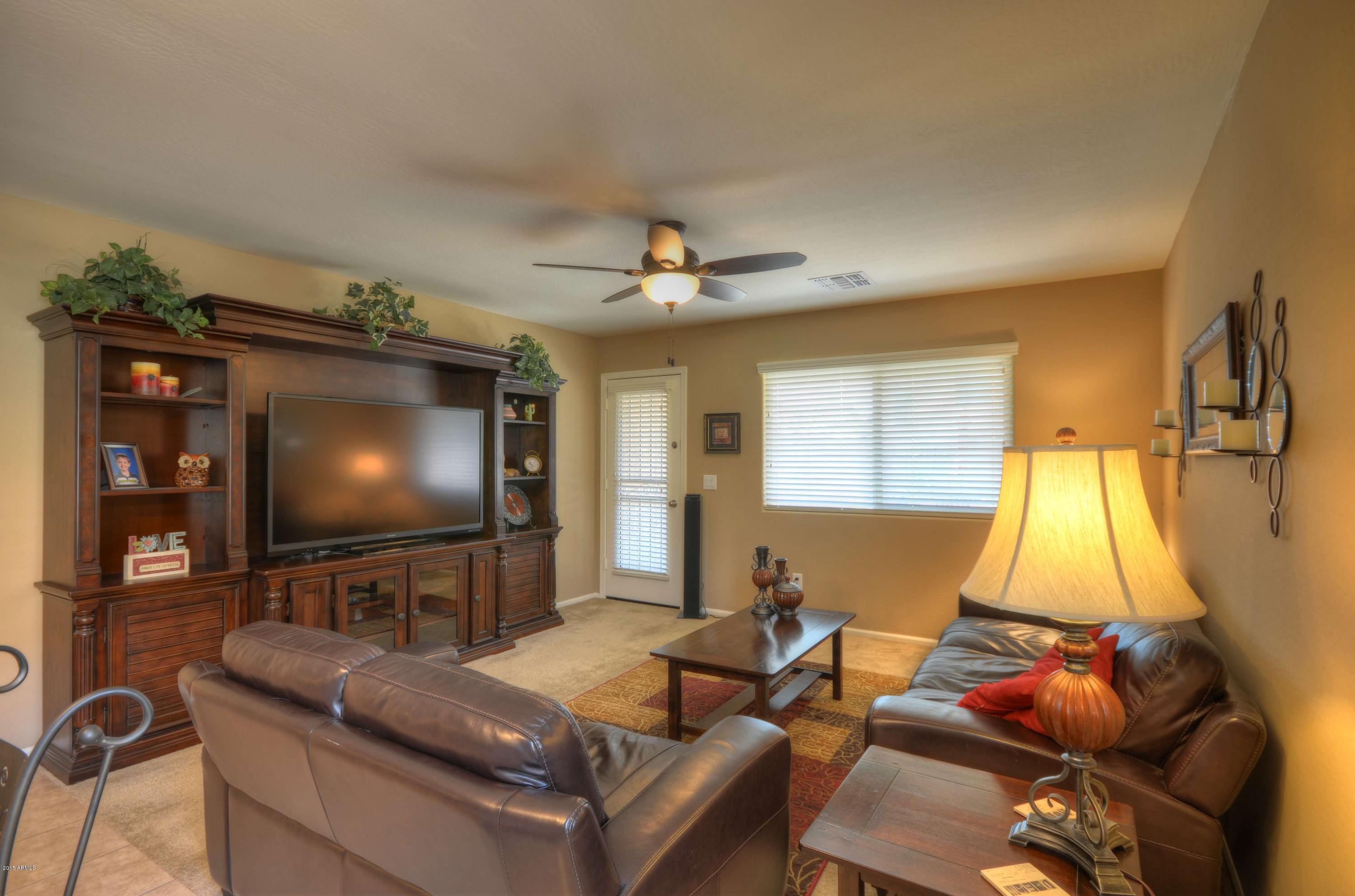 8715 West Payson Road Tolleson, AZ 85353 - Photo 5 of 30 Family Room (2)