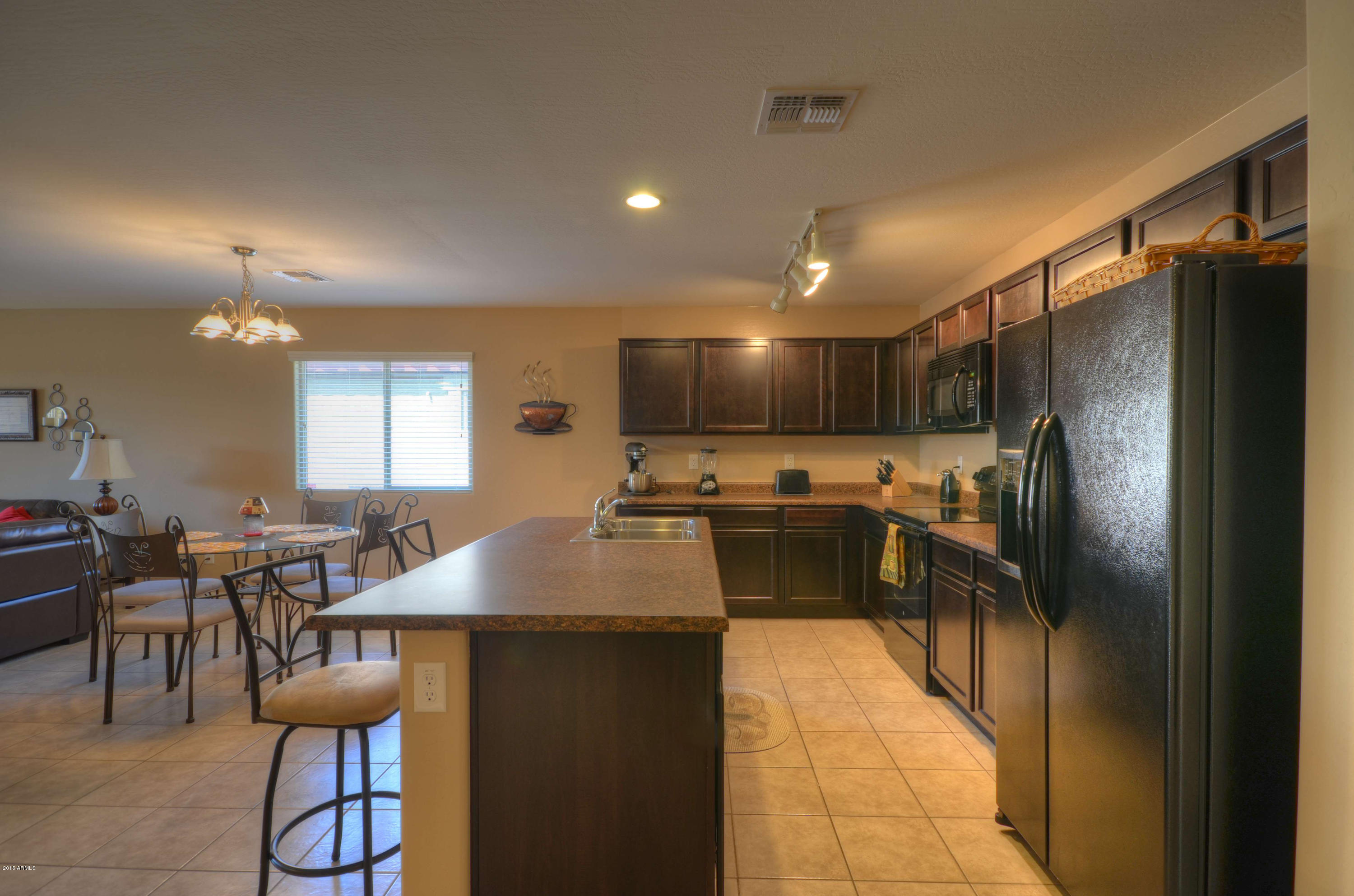 8715 West Payson Road Tolleson, AZ 85353 - Photo 9 of 30 Kitchen (1)