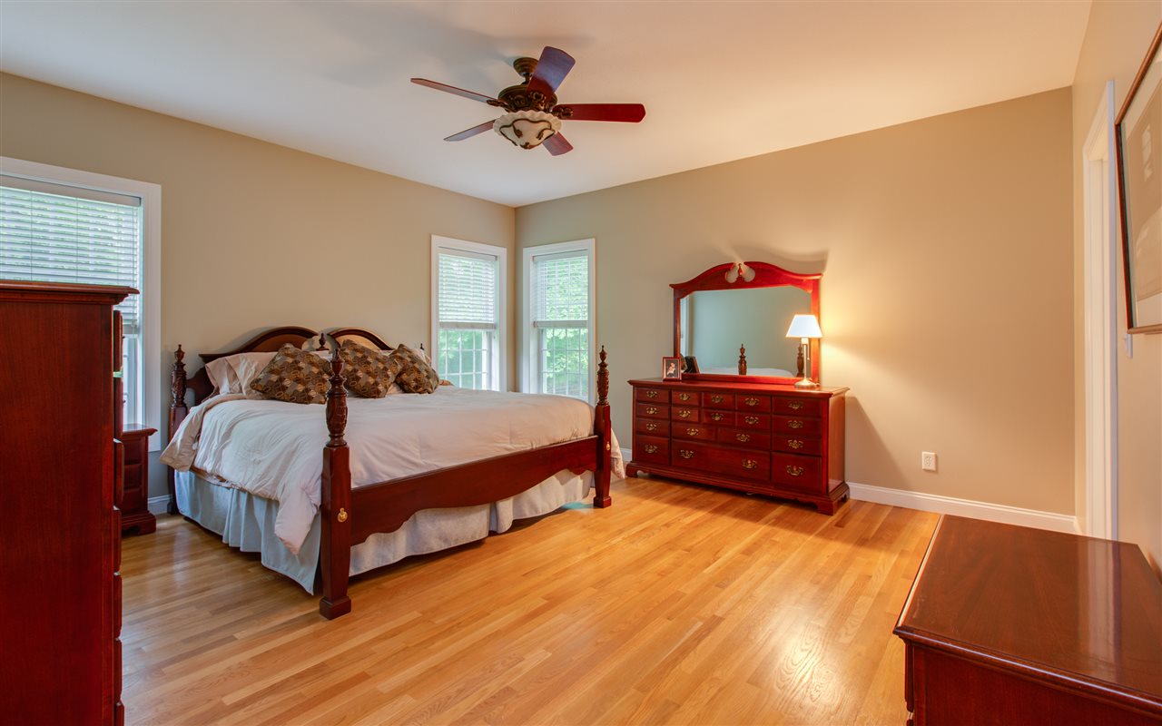 11 Apollo Way Salem, NH 03079 - Photo 16 of 37 Gallery Image 16