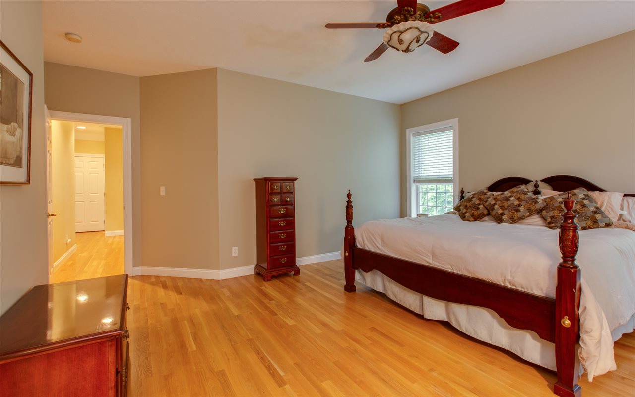 11 Apollo Way Salem, NH 03079 - Photo 17 of 37 Gallery Image 17