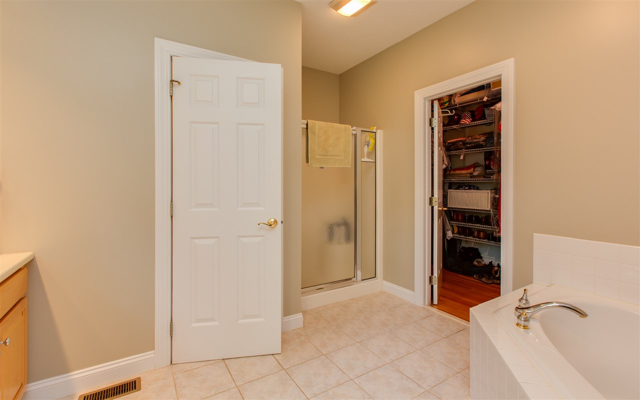 11 Apollo Way Salem, NH 03079 - Photo 19 of 37 Gallery Image 19