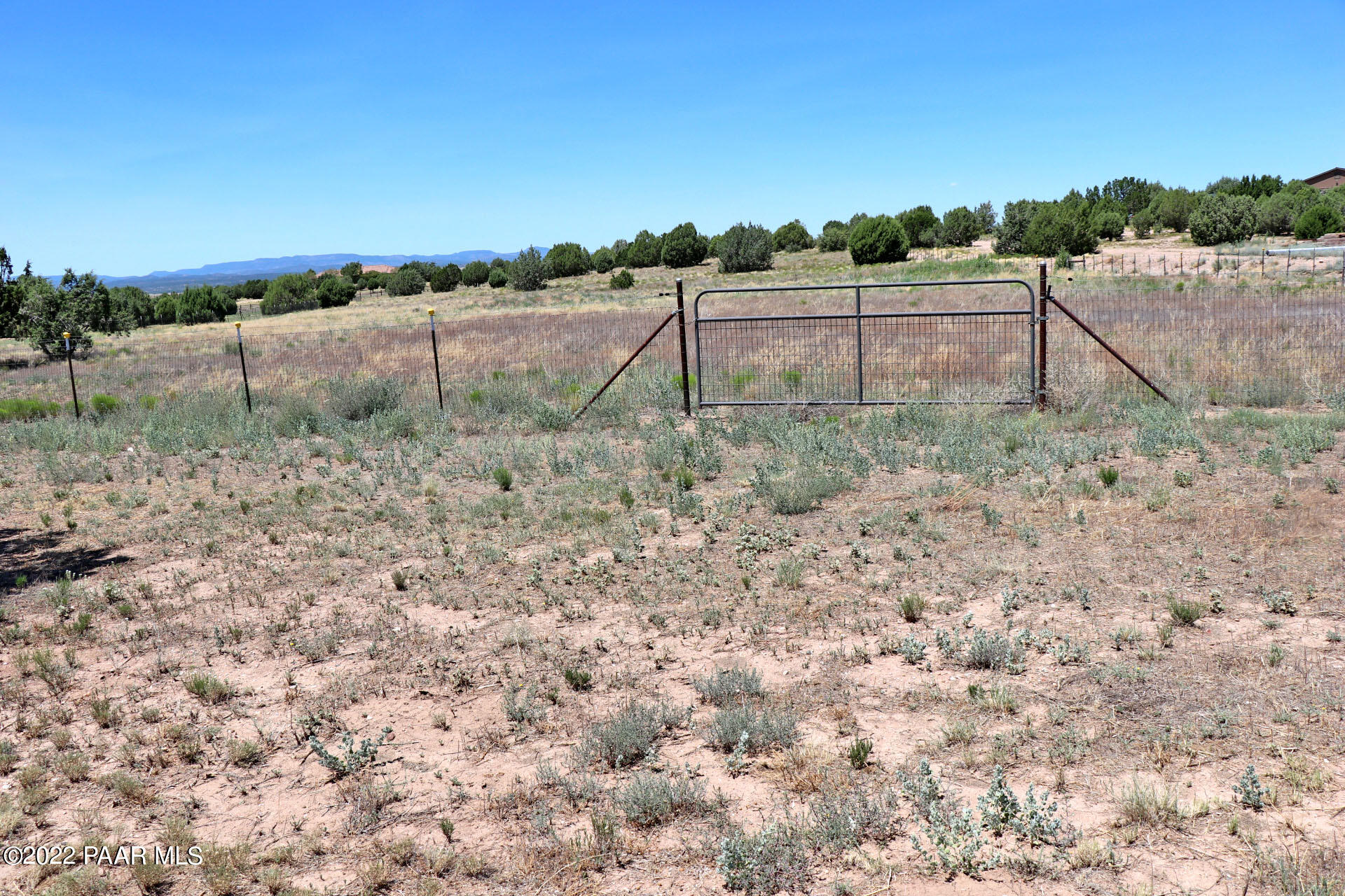17001 Crossroads Ranch Road Prescott, AZ 86305 - Photo 8 of 54 a view of a yard