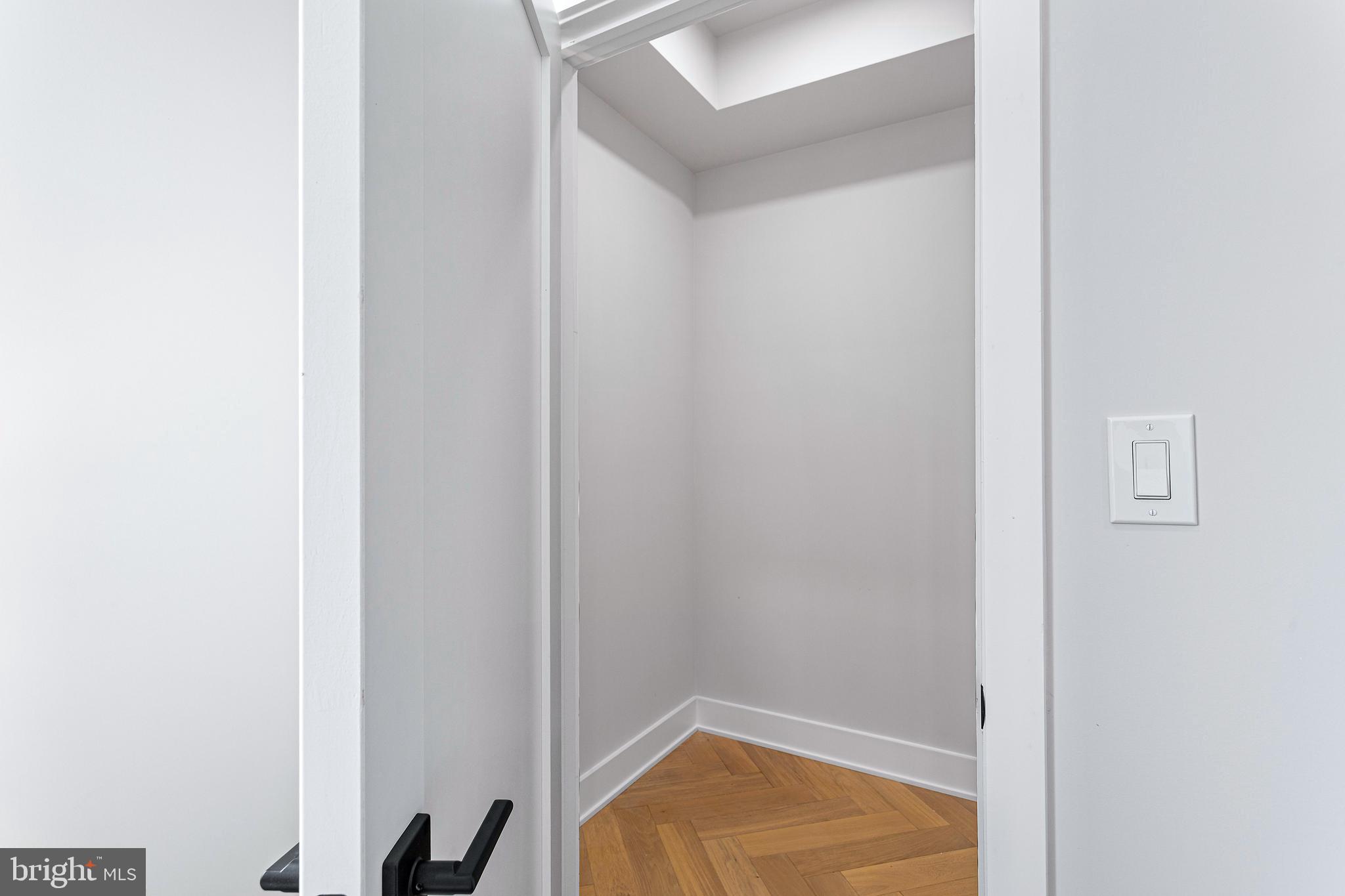 1516 East Capitol Street Northeast, Unit F Washington, DC 20003 - Photo 28 of 53 a view of small space