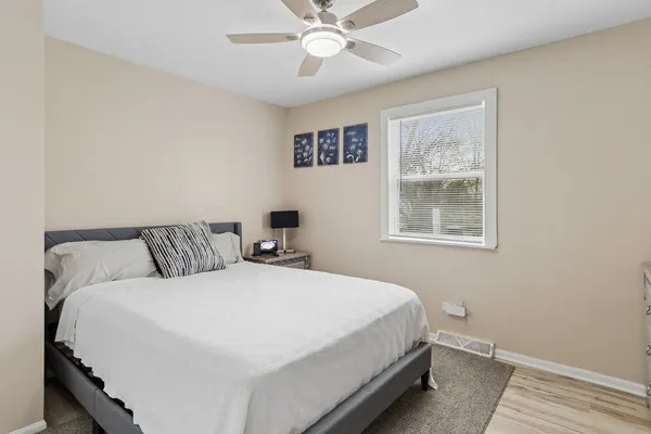 $3,500 | 407 Greenfield Road, Shorewood, IL 60404