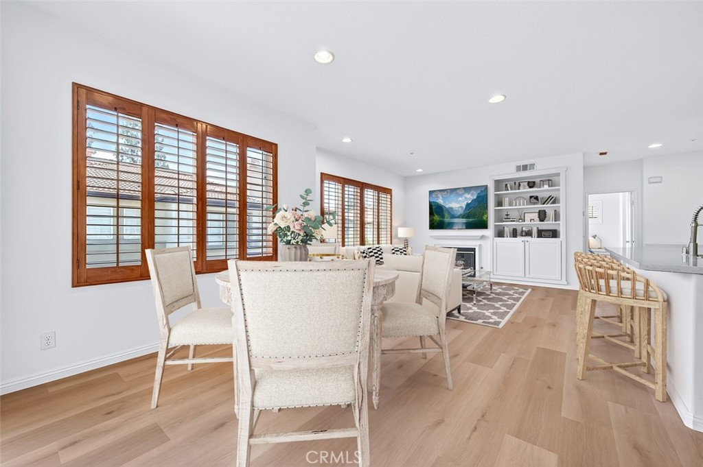 447 Ridgeway Irvine, CA 92620 - Photo 26 of 88 Virtual Staged