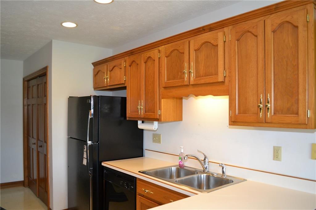 6769 Hall Road Plainfield, IN 46168 - Photo 9 of 24
