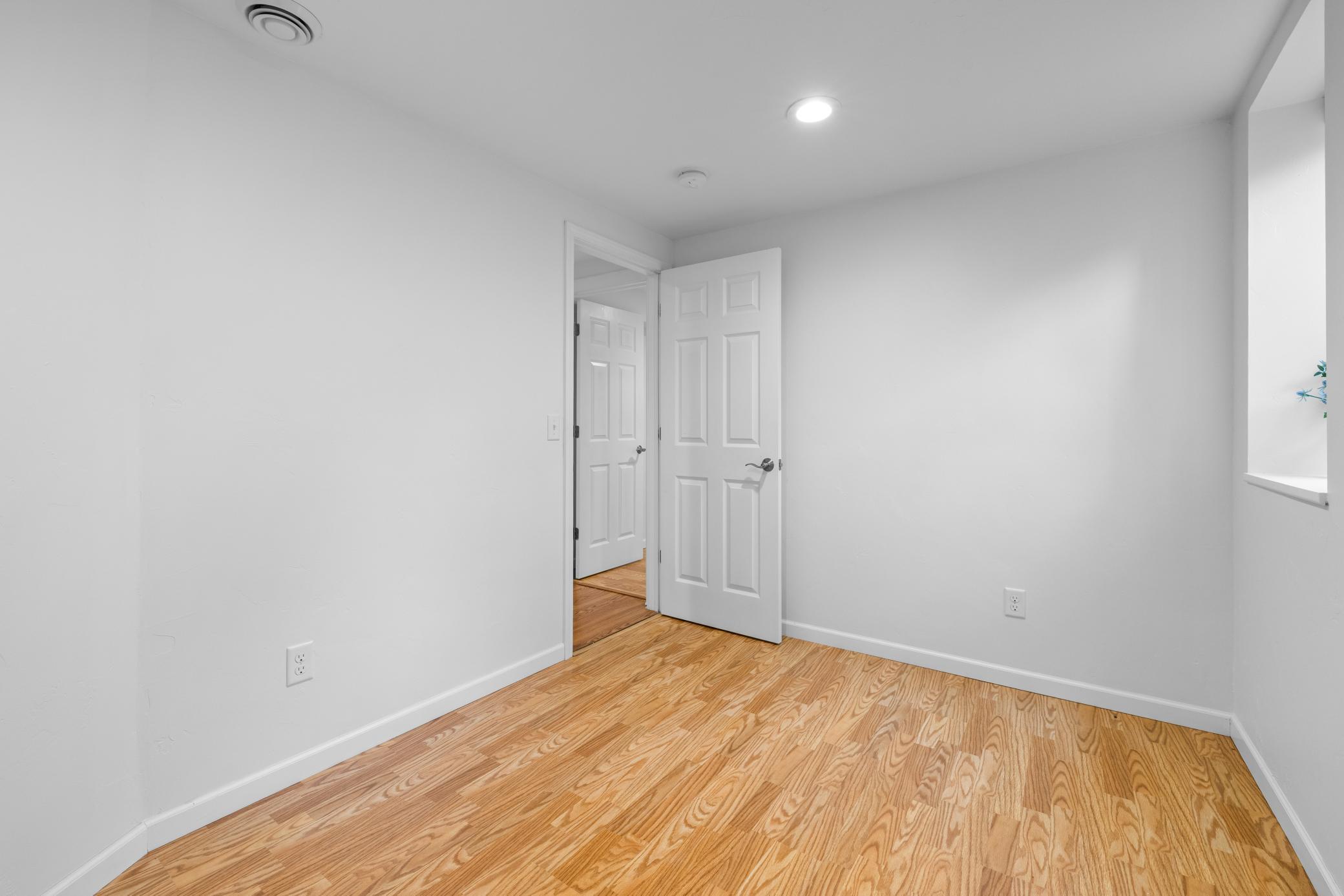 350 Arcwood Road Mahtomedi, MN 55115 - Photo 27 of 51