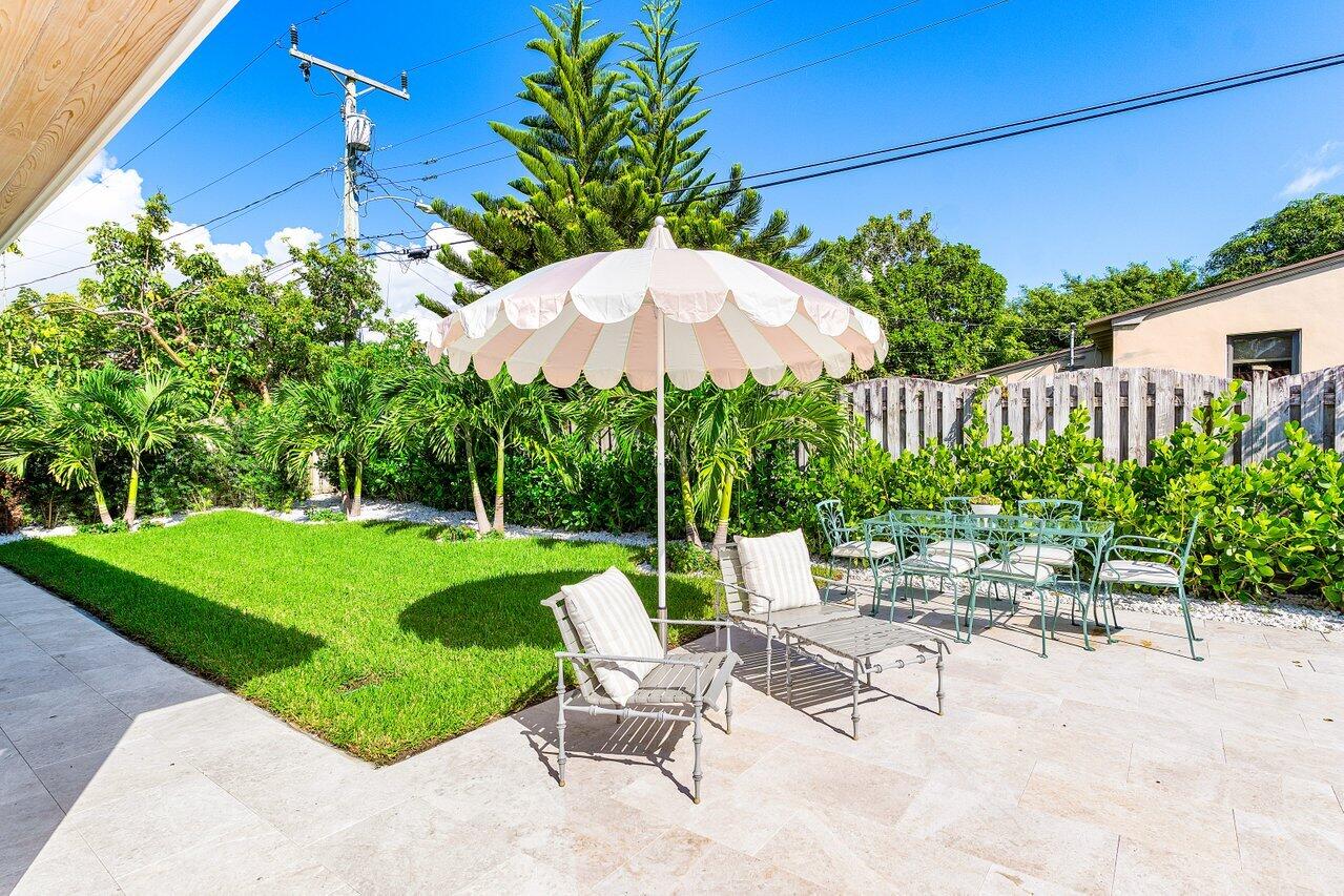 11 Hersey Drive Ocean Ridge, FL 33435 - Photo 23 of 32 Private Fenced Back Yard