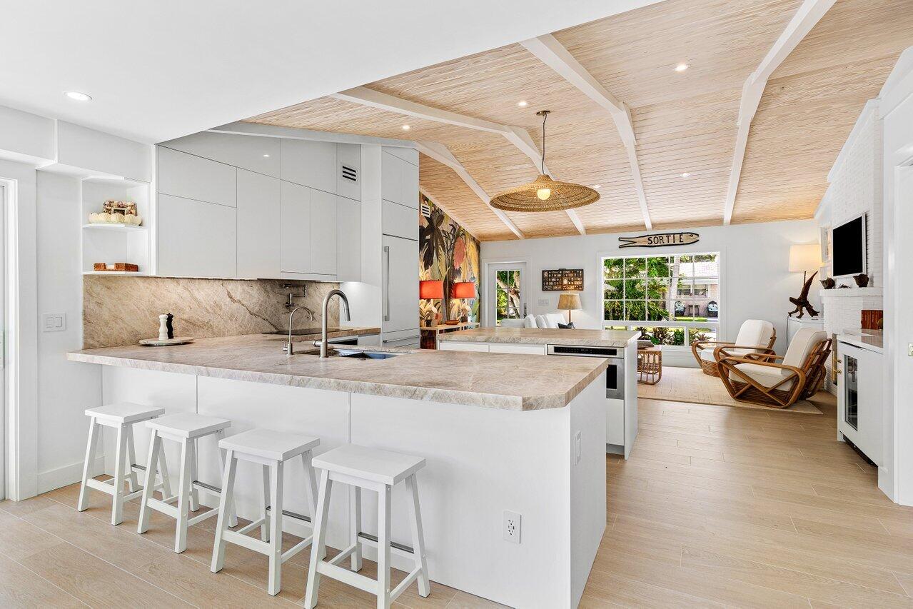 11 Hersey Drive Ocean Ridge, FL 33435 - Photo 8 of 32 View of Great Room