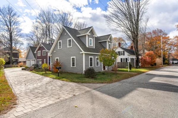 $1,145,000 | 9 Potter Street, Brunswick, ME 04011