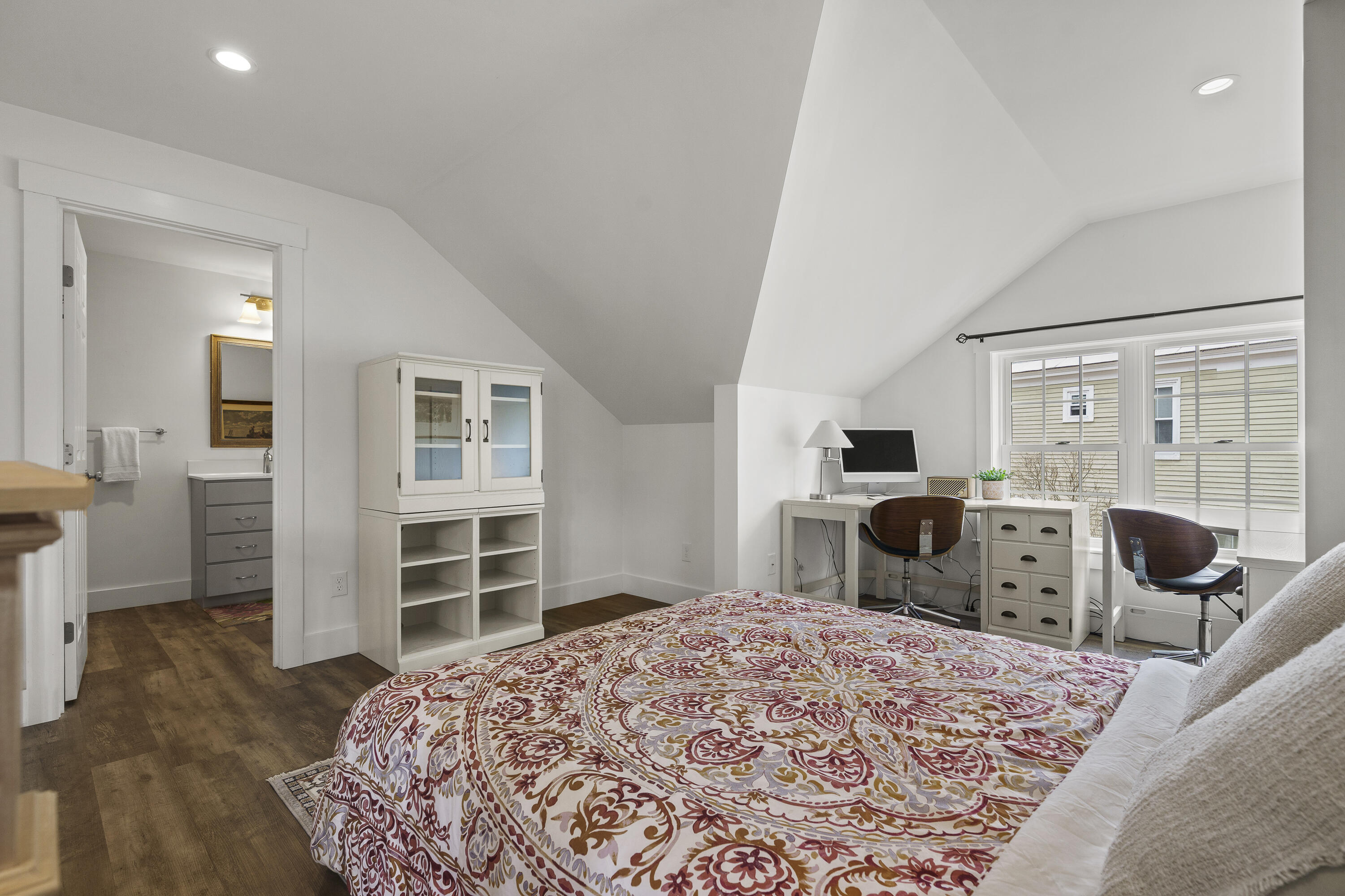 9 Potter Street Brunswick, ME 04011 - Photo 31 of 49 53-9 Potter St, Brunswick, ME- Interiors