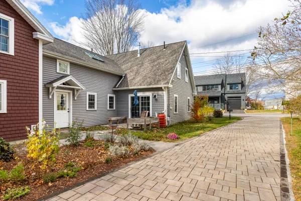 $1,145,000 | 9 Potter Street, Brunswick, ME 04011