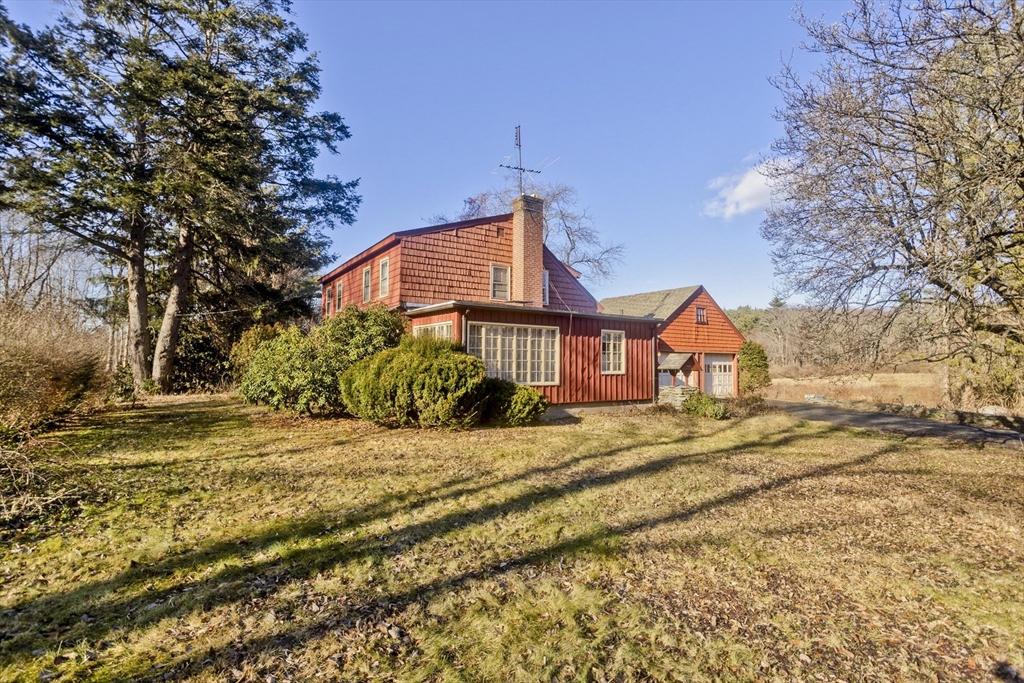 245 Cold Spring Road Belchertown, MA 01007 - Photo 4 of 42 Gallery Image 4