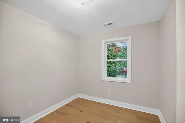 $650,000 | 712 Congress Street Southeast, Washington, DC 20032