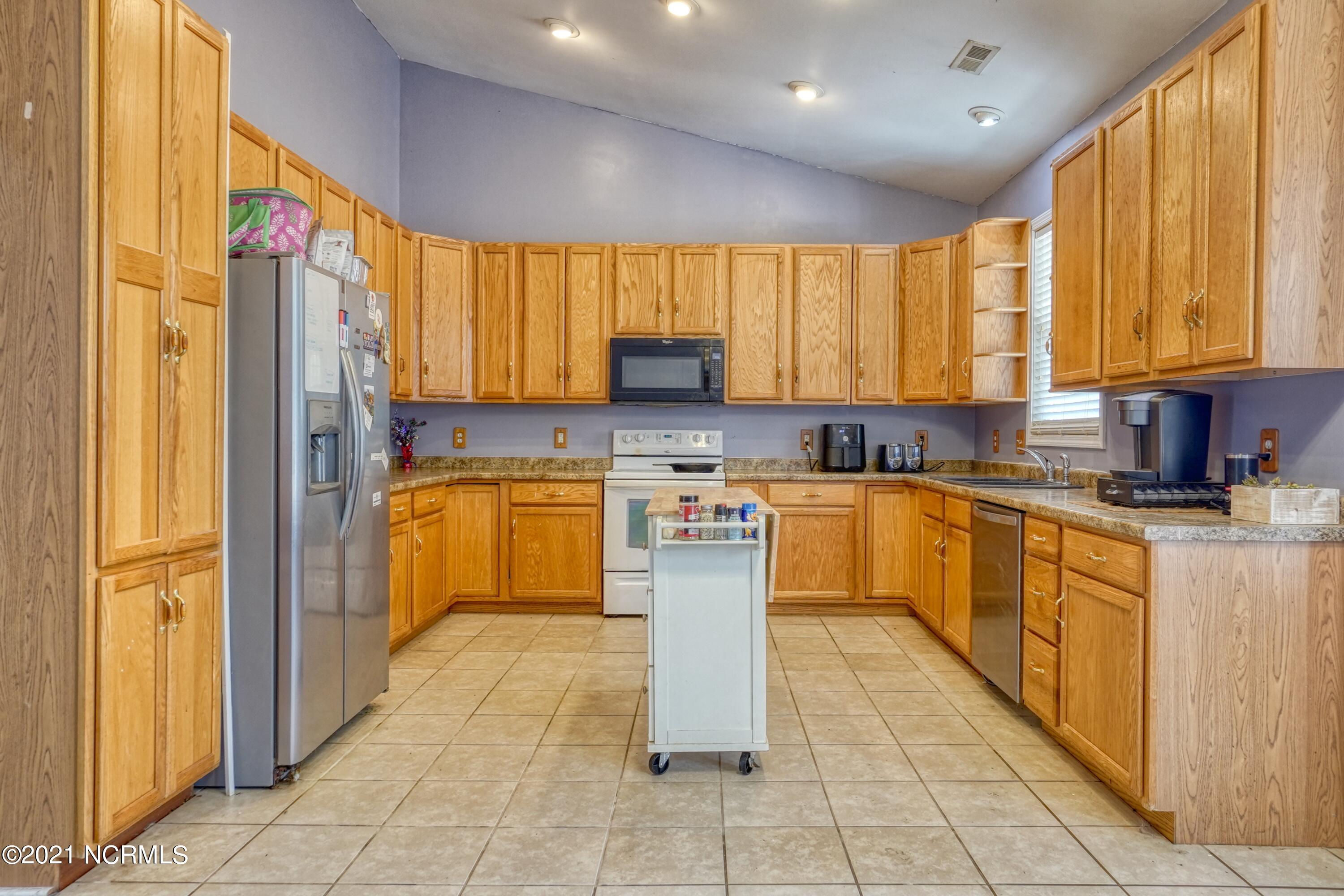 1165 Buchanan Road Southport, NC 28461 - Photo 6 of 26 6