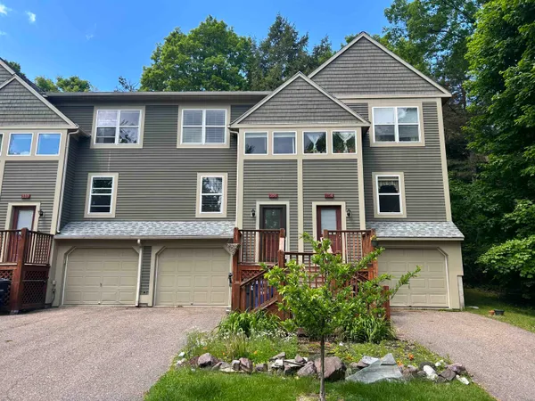 $472,500 | 106 East Redrock Drive, Burlington, VT 05401