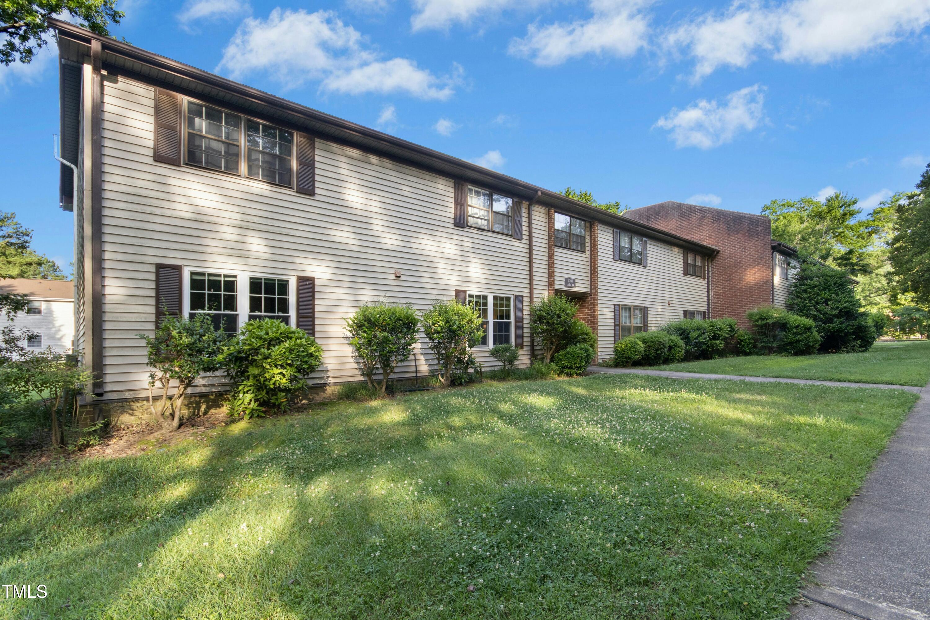 1208 Manassas Court, Unit A Raleigh, NC 27609 - Photo 17 of 19 003-482588-IMG_2500
