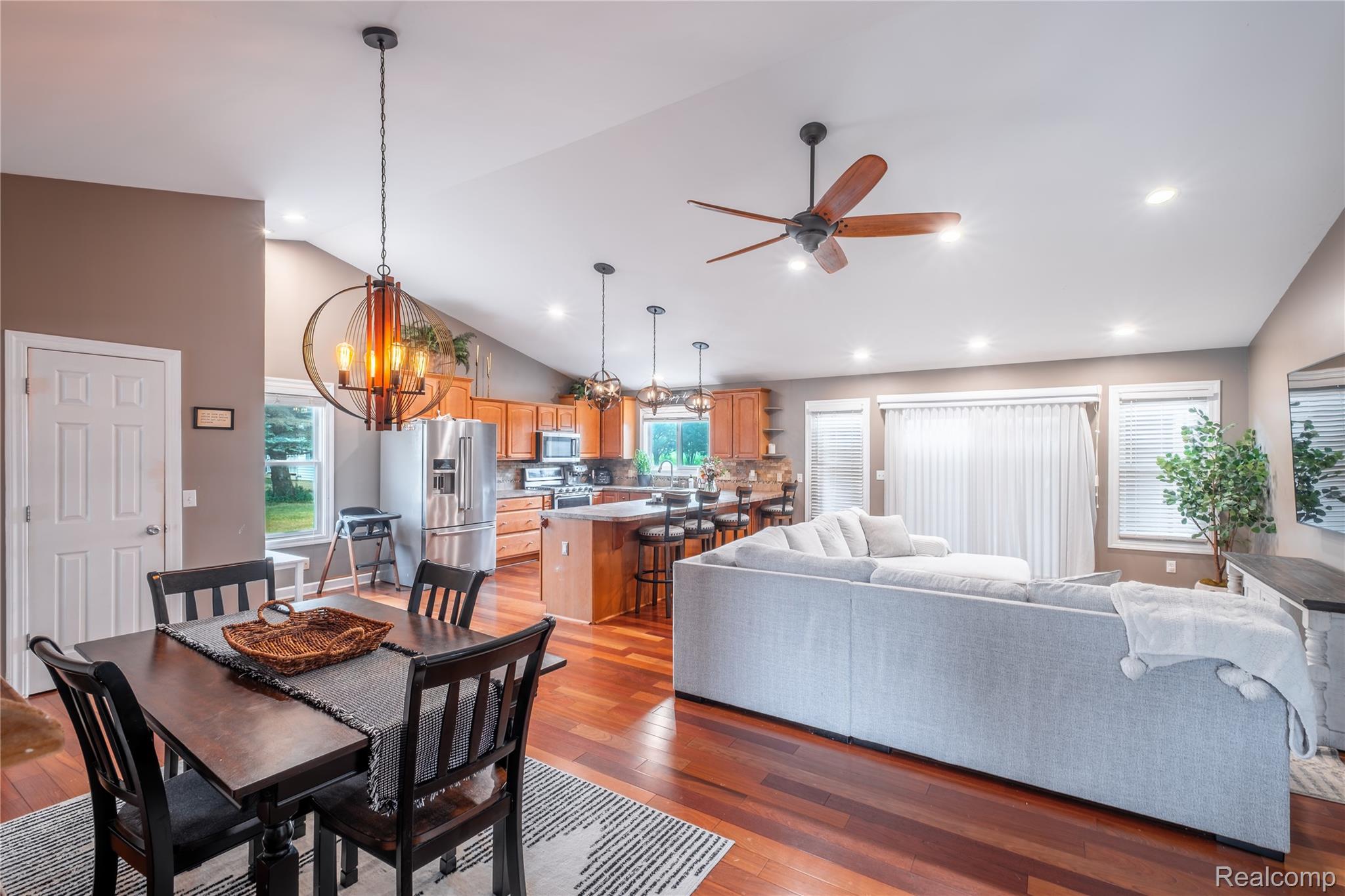 10250 Duffield Road Gaines, MI 48436 - Photo 12 of 28 Vaulted ceiling with recessed lighting and ceiling fan