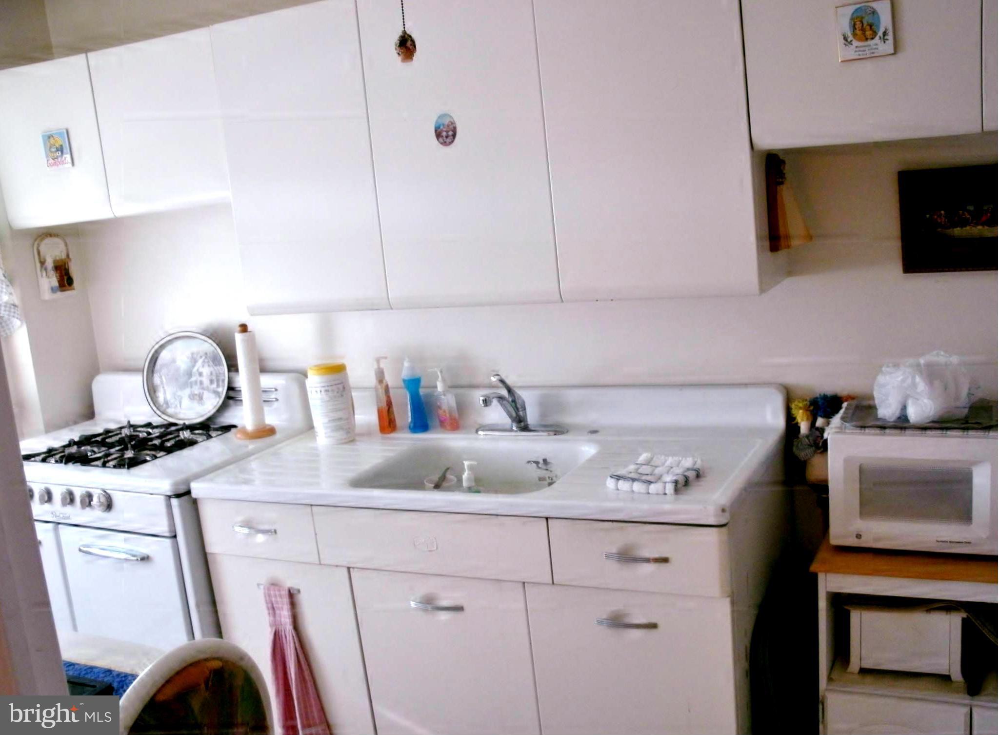 1944 Searles Road Baltimore, MD 21222 - Photo 5 of 17 Kitchen Ready to Host Family & Friends