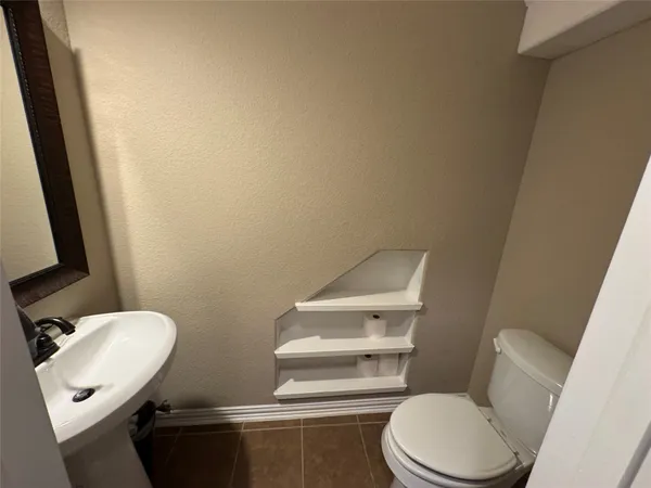 $2,850 | 273 Everglade Drive, Buda, TX 78610