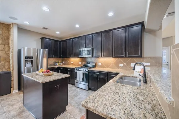 $2,850 | 273 Everglade Drive, Buda, TX 78610