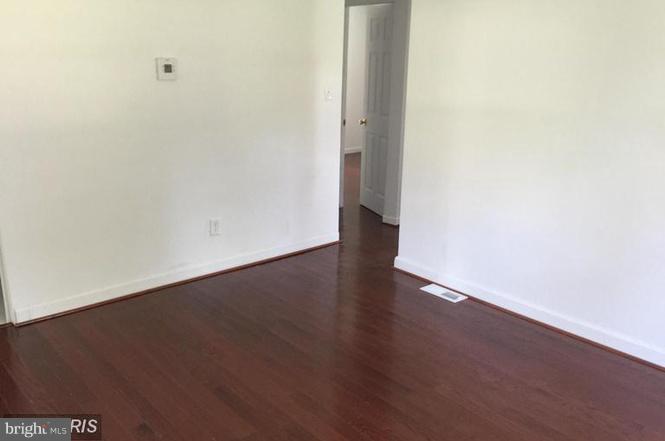 7717 Emerson Road Hyattsville, MD 20784 - Photo 4 of 7 Gallery Image 4