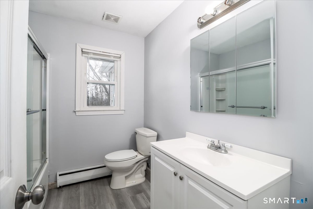 12 High View Road New Milford, CT 06776 - Photo 9 of 25 Bath