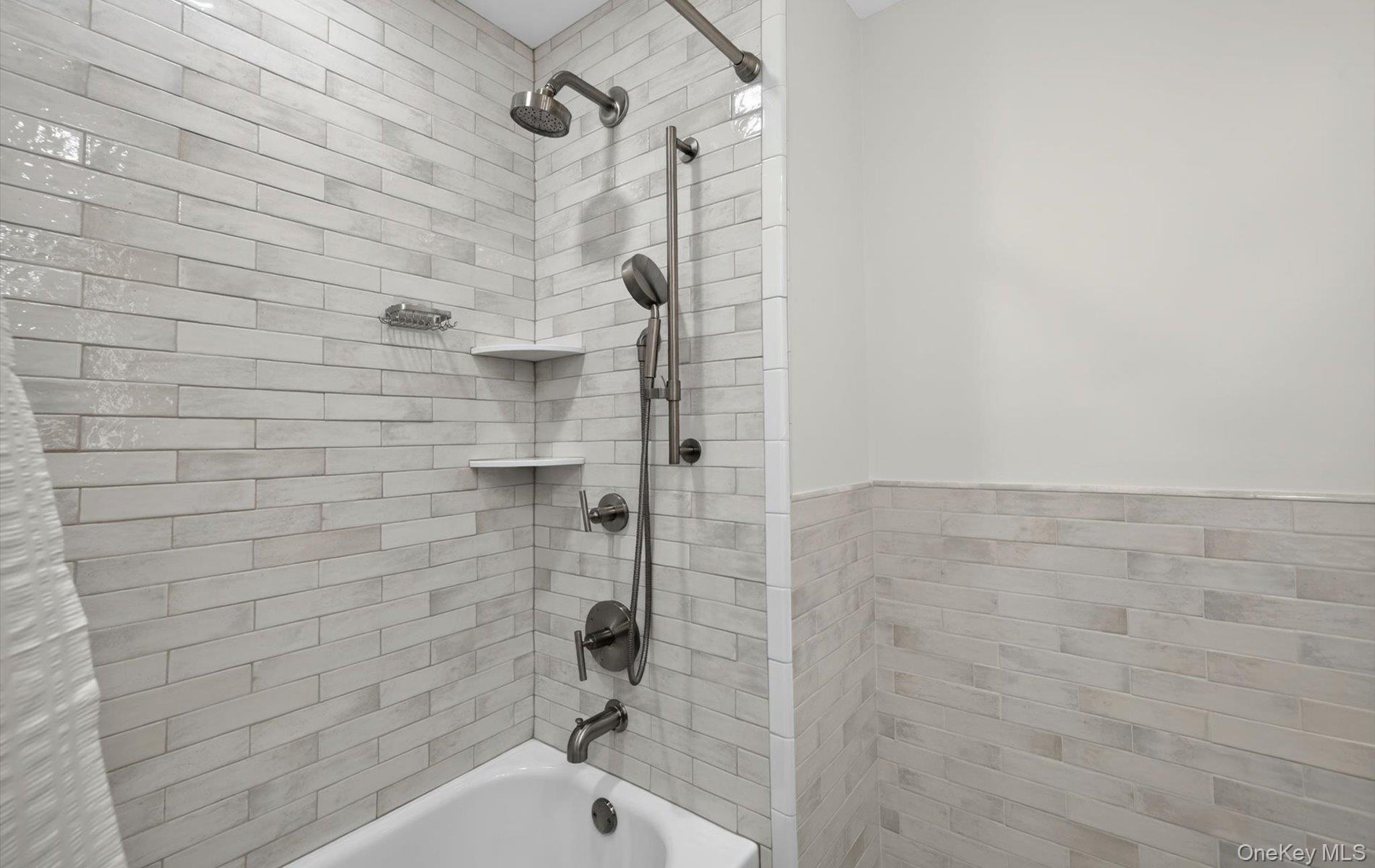49 Annandale Road Commack, NY 11725 - Photo 30 of 42