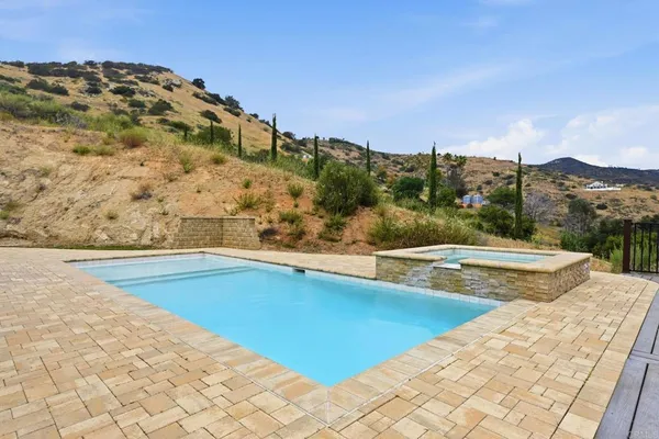 $1,375,000 | 1910 Harbison Canyon Road, El Cajon, CA 92019