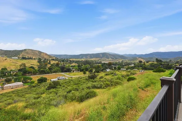 $1,375,000 | 1910 Harbison Canyon Road, El Cajon, CA 92019