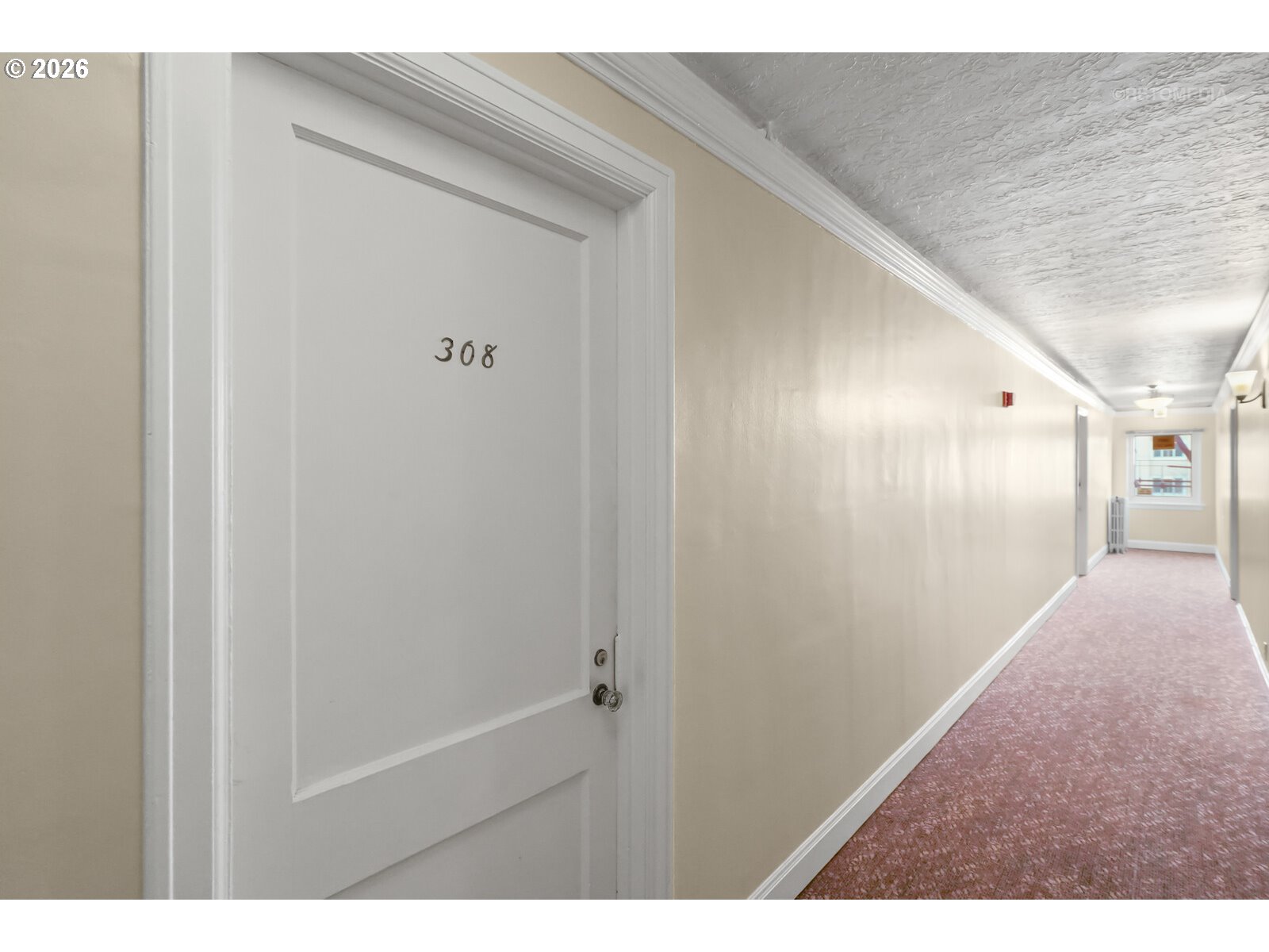709 Southwest 16th Avenue, Unit 308 Portland, OR 97205 - Photo 6 of 22 a view of hallway