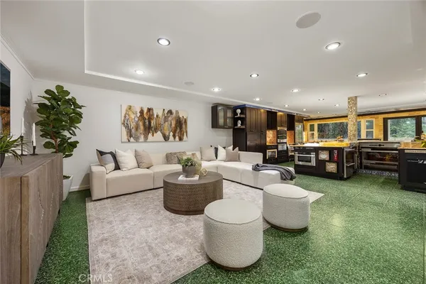 $2,189,999 | 6641 East Canyon Hills Road, Anaheim Hills, CA 92807