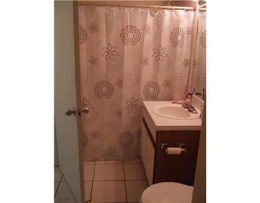 6355 La Costa Drive, Unit L Boca Raton, FL 33433 - Photo 2 of 14 bathroom