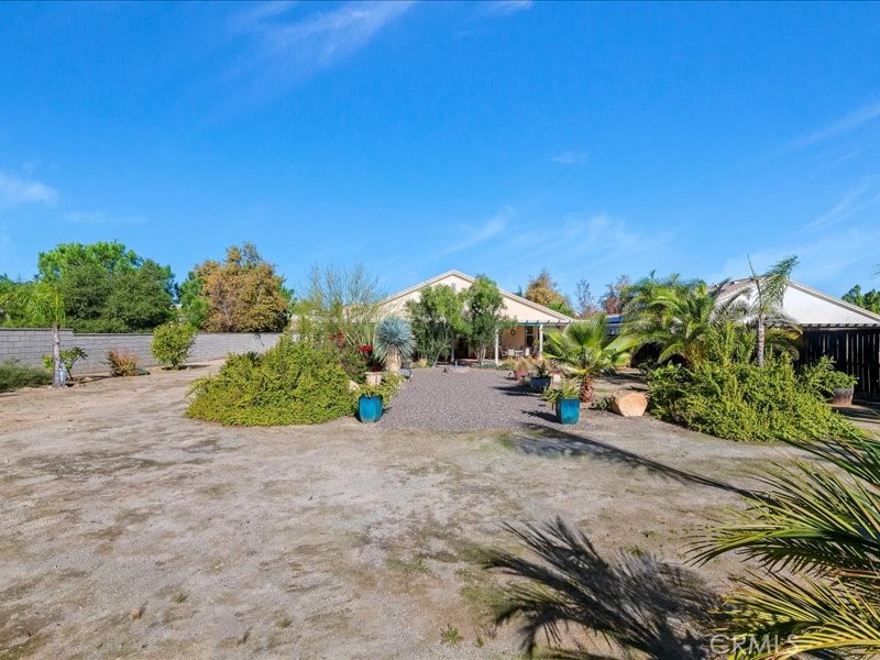19069 Eldorado Road Perris, CA 92570 - Photo 43 of 49 a view of a garden with an outdoor space