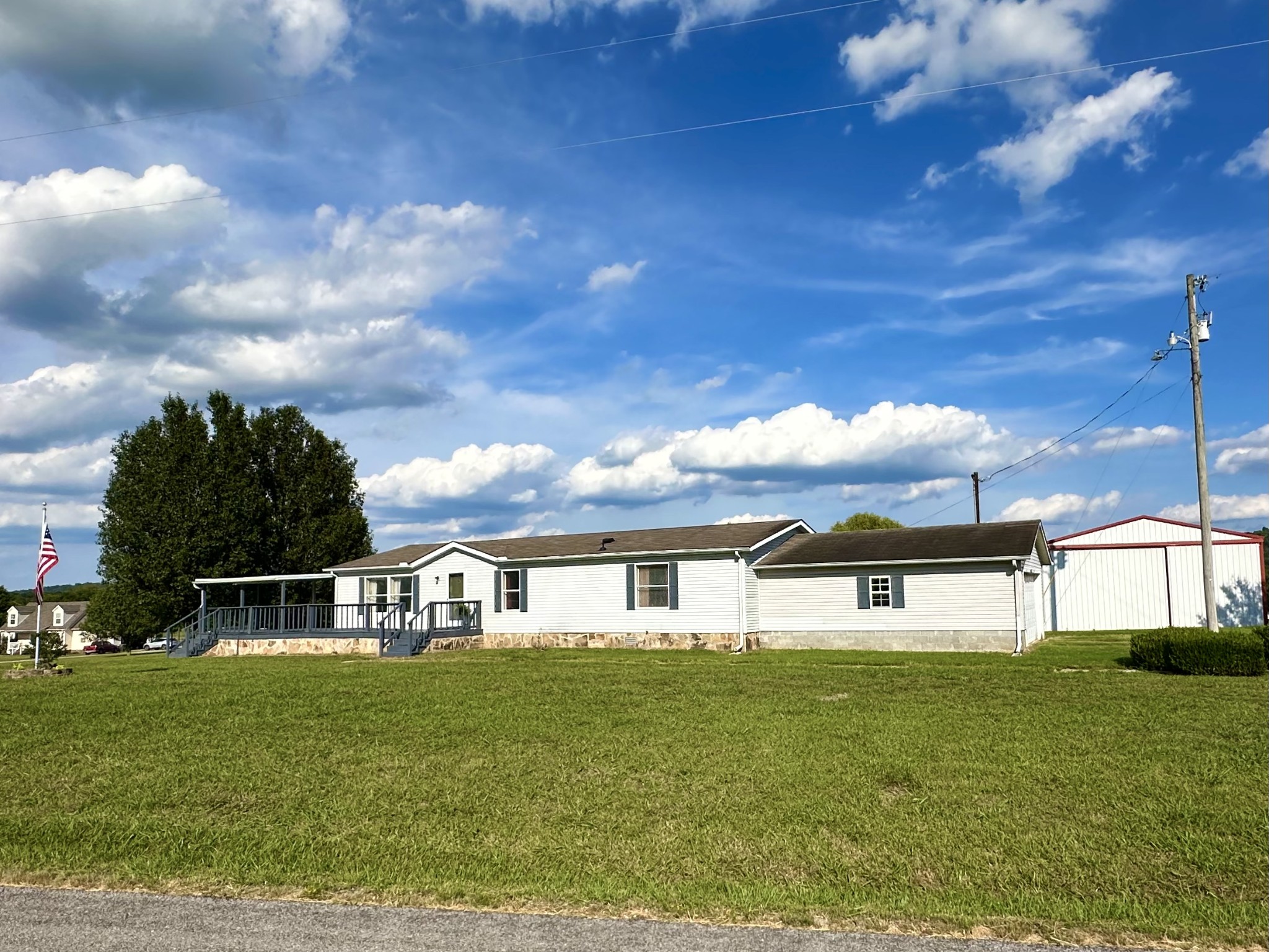 582 Sinking Creek Rd  